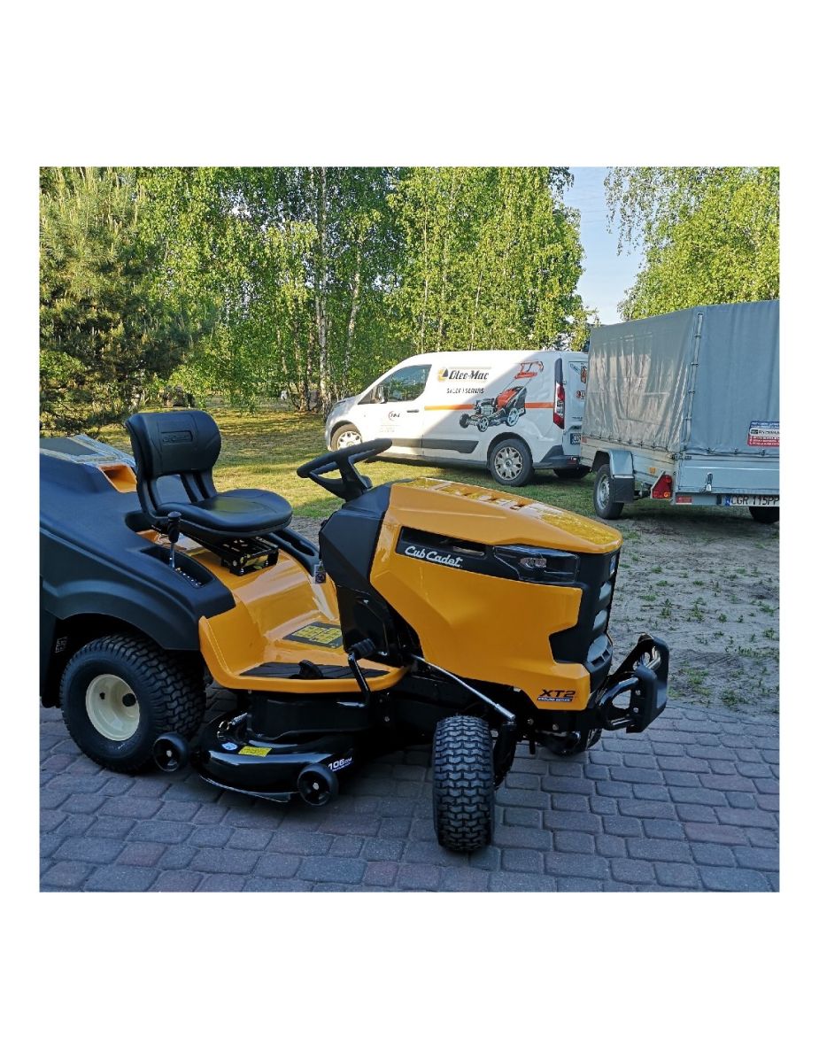 Kosiarka samojezdna do trawy traktorek ogrodowy Cub Cadet XT2 PR95