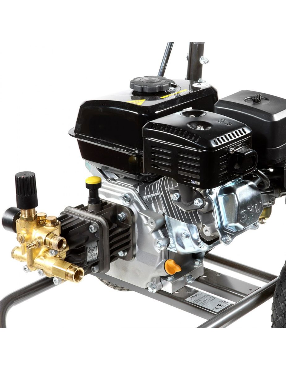 Myjka wysokociśnieniowa spalinowa klasa premium 200 bar oficjalny dystrybutor Oleo-Mac PWX 200C