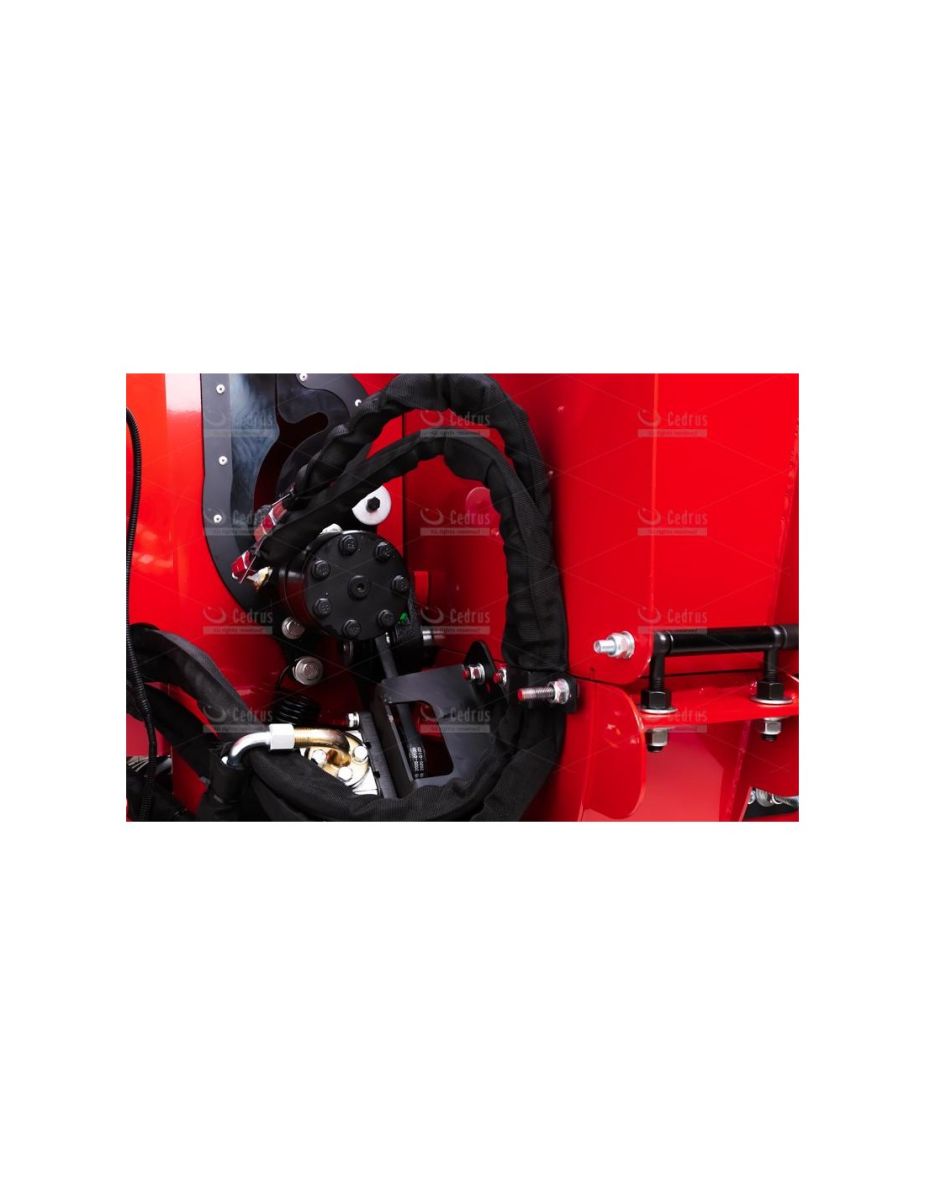 Rozdrabniacz spalinowy rębak od gałęzi 15 KM oficjalny dystrybutor Cedrus RB05PRO-HE